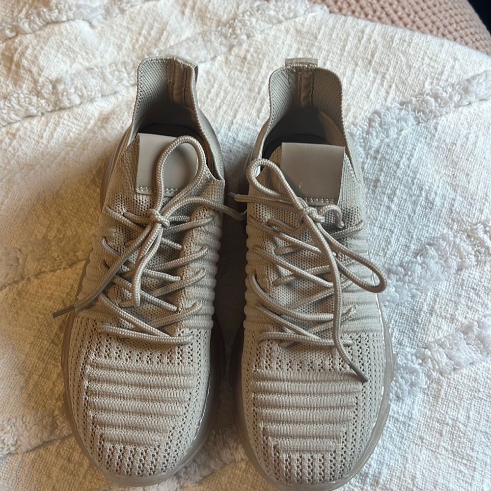 Cushionaire size 7